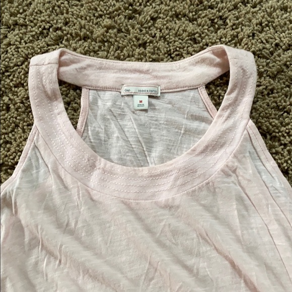 *** SOLD *** Gap tank top - Picture 5 of 6